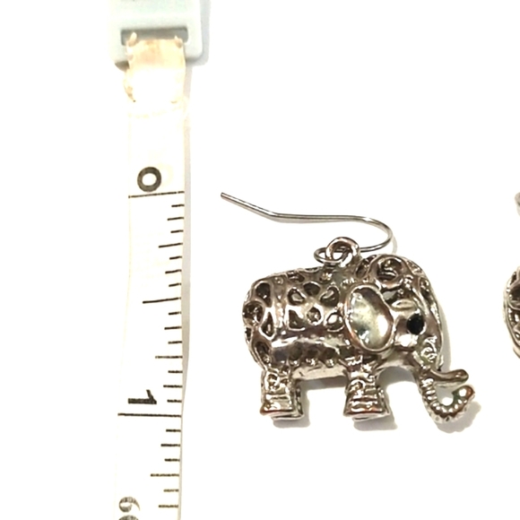 VINTAGE FILIGREE SILVER-TONE ELEPHANT DROP DANGLE HOOK 1" EARRINGS - Picture 7 of 9